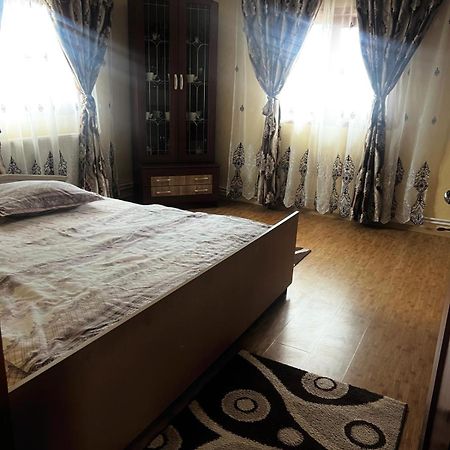 Casa Ghetari Villa ภายนอก รูปภาพ